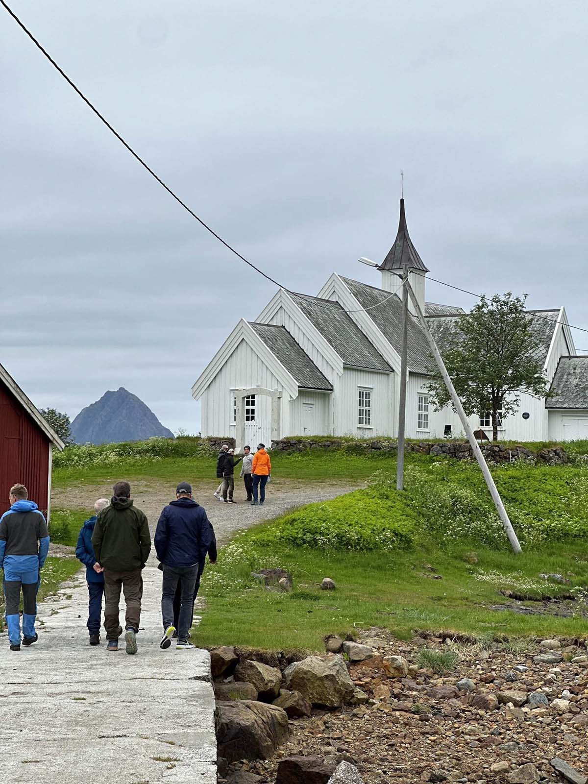 Besøk i kirke med Skipnes Event.